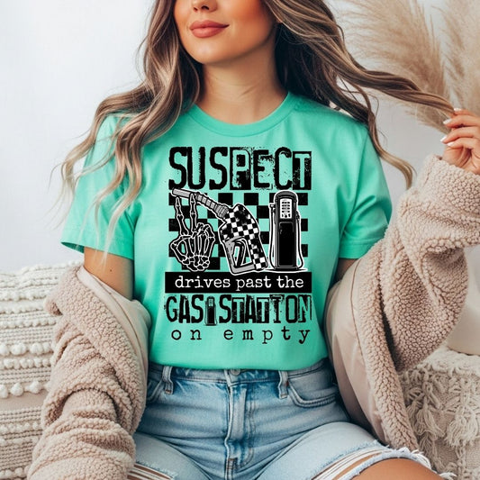 Suspect Runs On E Gildan Tee
